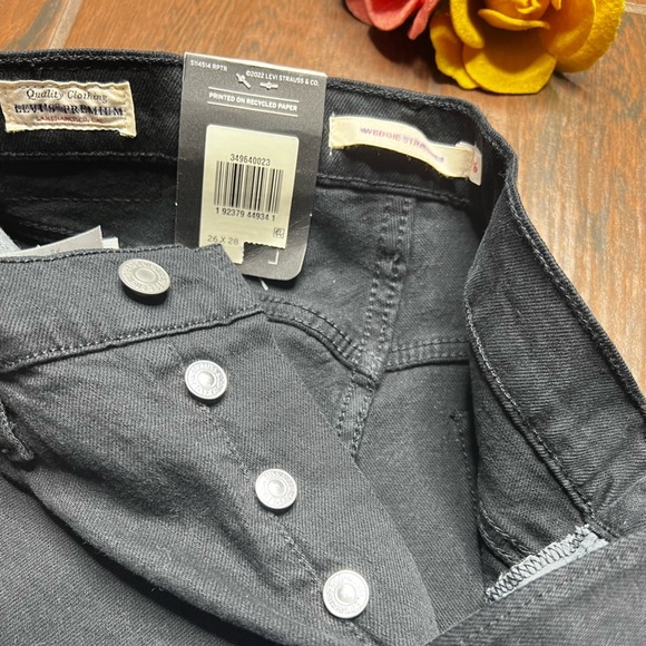 Levi’s Premium Wedgie Straight Leg High Rise Denim Jeans - Picture 3 of 5